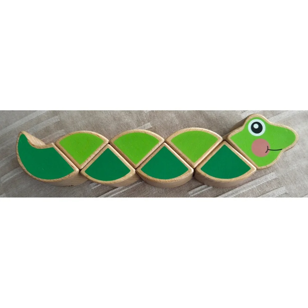 Melissa &‎ Doug Wooden Flexible Caterpillar Toy Green Jointed Wood AV12332